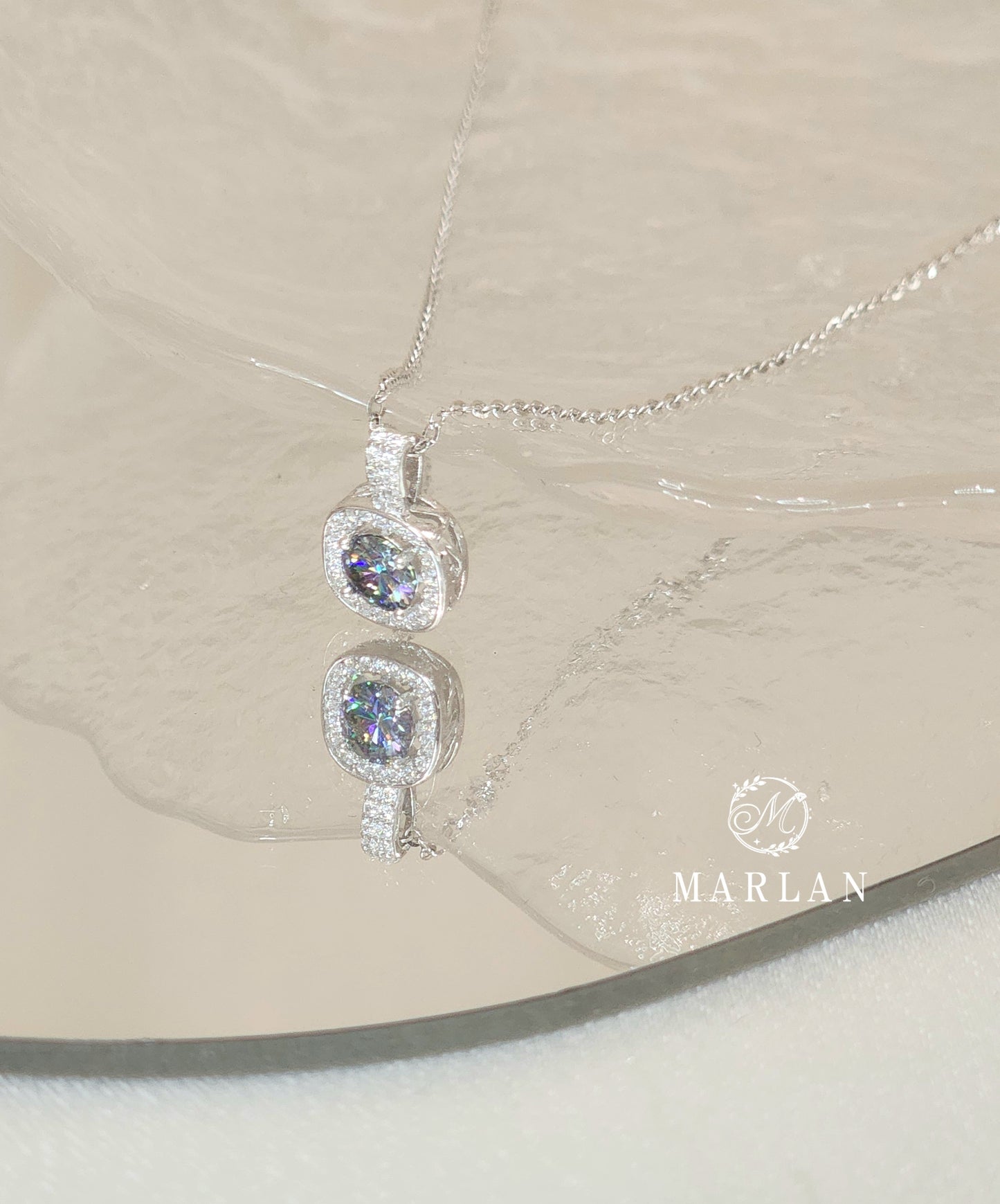 Moissanite Brilliant Aurora Borealis Halo Set(0.5ct)