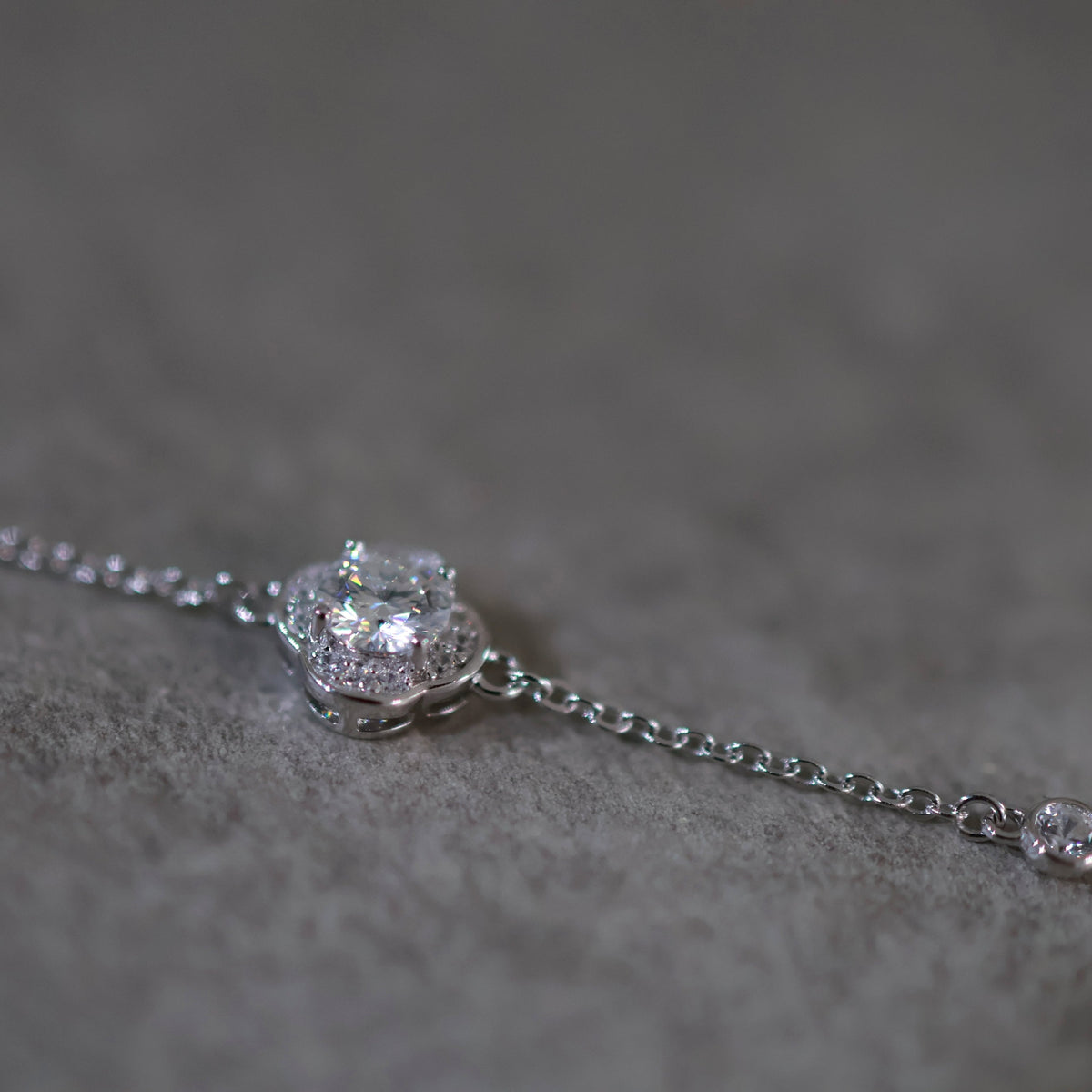 モアサナイト ブリリアント フローラ ブレスレット（0.5ct）